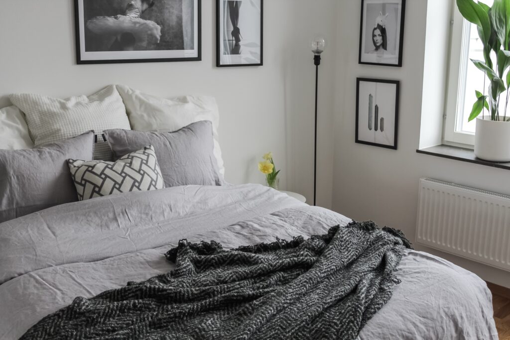lit dans une chambre pour le sommeil sensibilisation apeai